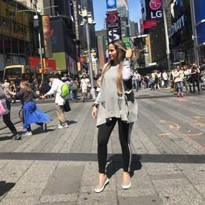 Meet your Posher, Kelly